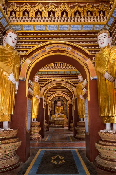 Interiér Buddhistického Chrámového Komplexu Mohnyin Thambuddhei Paya Monywě Myanmaru Barma — Stock fotografie