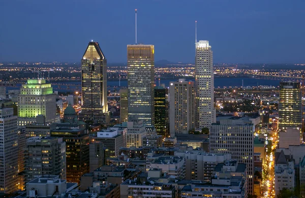 Uitzicht Bij Schemering Van Het Centrum Van Montreal Canada Bekeken — Stockfoto