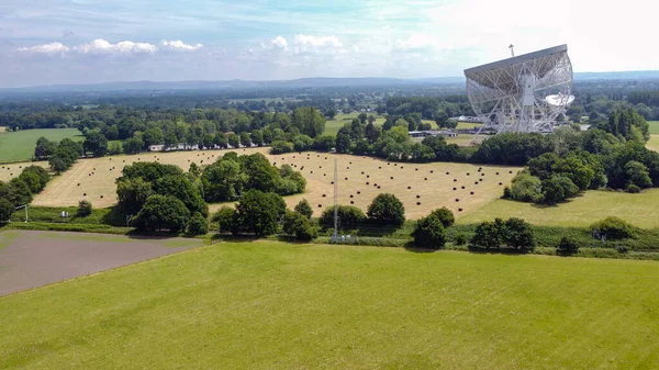 Birleşik Krallık 'ın Cheshire kırsalındaki Jodrell Bank Radyo Teleskobu.