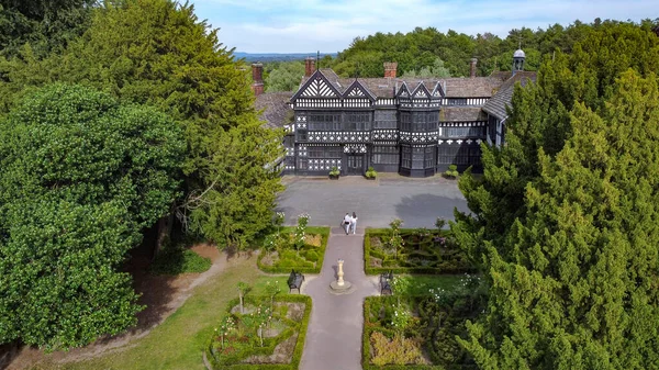 Gli Edifici Tudor Del Xiv Secolo Bramhall Hall Bramhall Manchester — Foto Stock