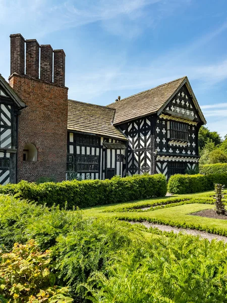 Μικρό Moreton Hall Ένα 16Ου Αιώνα Μισό Ξύλο Tudor Manor — Φωτογραφία Αρχείου