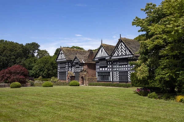 Speke Hall Ein Holzgerahmtes Tudor Herrenhaus Speke Liverpool Nordwesten Englands — Stockfoto