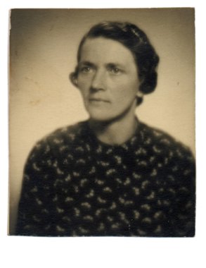 Orta yaşlı kadın.