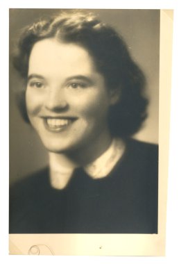 Genç Kadın Portresi