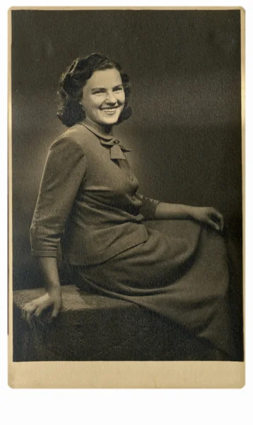 Retrato de mujer joven — Foto de Stock