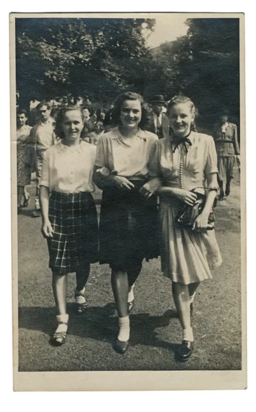 Groep van jonge vrouwen — Stockfoto