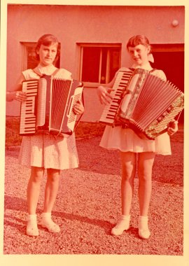 Gençler-kızlar Accordions