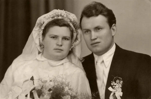 Hochzeitstag - Braut und Bräutigam — Stockfoto