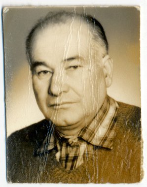 yaşlı adam