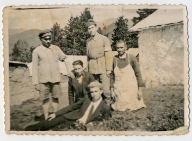 Özel grup