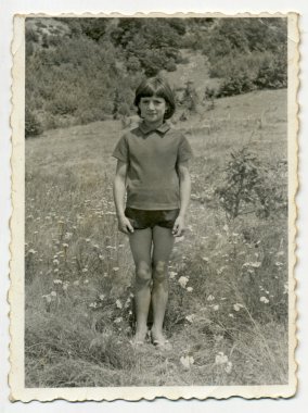 şortlu kız