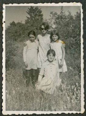 çocuk ve genç kadın gurup