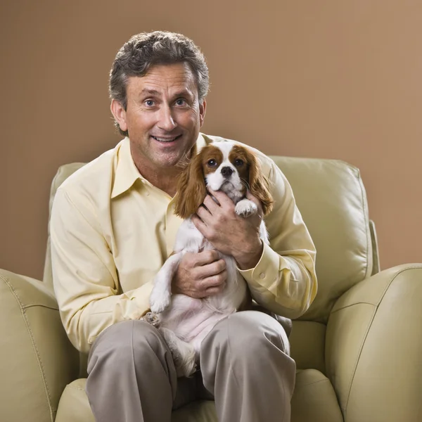 Man with Puppy — Stock Photo, Image