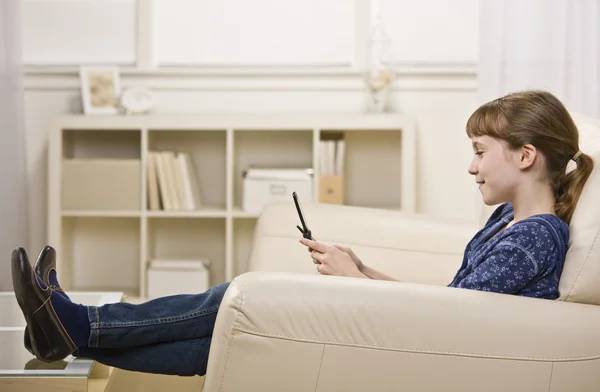 Girl on Cellphone — Stock Photo, Image