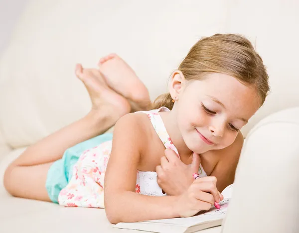 Menina para colorir em livro de colorir — Fotografia de Stock