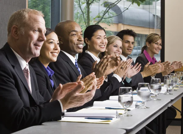 Geschäft im Meeting — Stockfoto