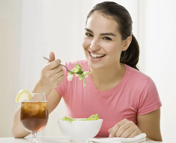 Young Woman Eating — Stock Photo, Image