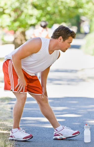 Löpare stretching — Stockfoto