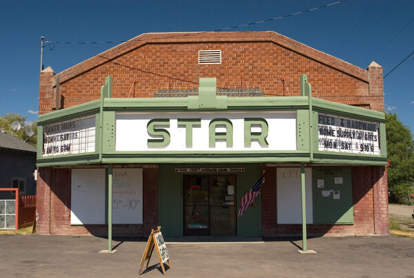 Star Theater, Блай

