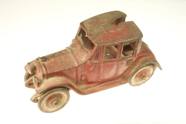 Antico giocattolo rosso auto — Foto Stock