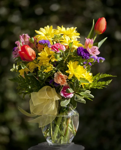 Beautiful Summer Bouquet of Flowers — Stock Photo, Image