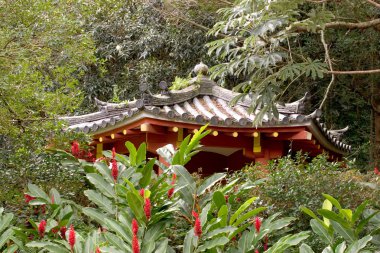 küçük Köşk, tapınak byodo içinde