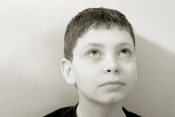 Boy Against Green Wall — Stock Photo, Image