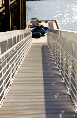 iskeleden, Doğu temsilcilik Havzası