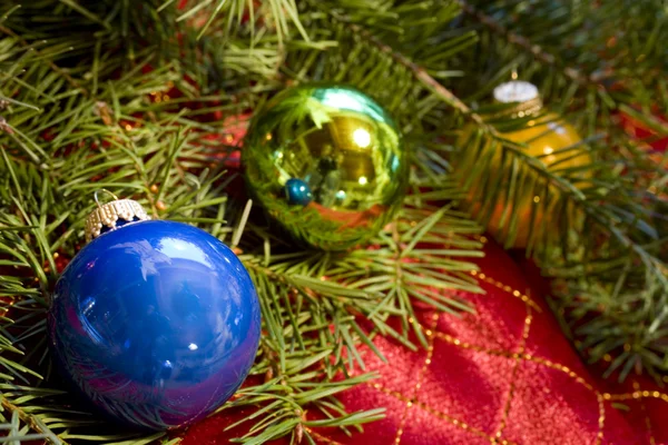 Ornamenti natalizi con Douglas Fir — Foto Stock