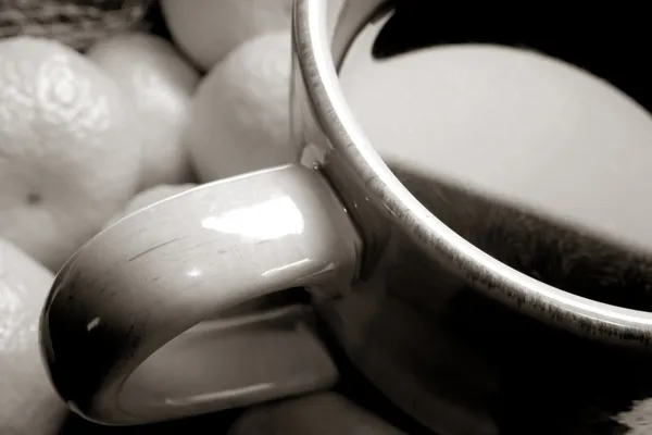 Tasse à café en noir et blanc — Photo