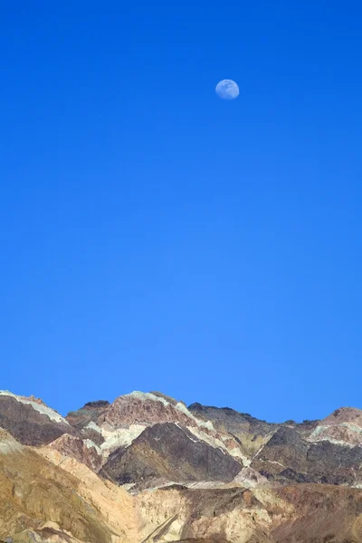 Blue Sky and Moon, Parco Nazionale della Valle della Morte — Foto Stock