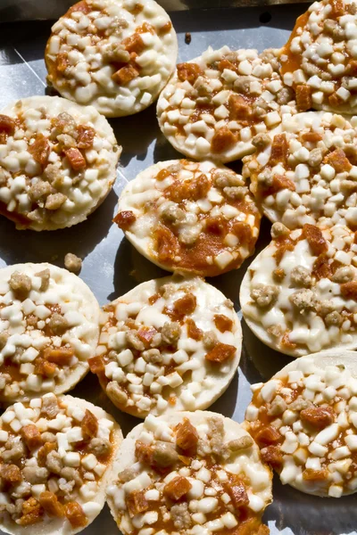 Tray of Bagel Bites — Stock Photo, Image