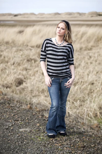 Young Woman with Beautiful Blue Eyes — Stock Photo, Image