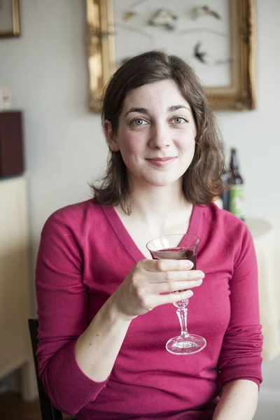 Young Woman with Beautiful Green Eyes Drinking Wine — Stock Photo, Image