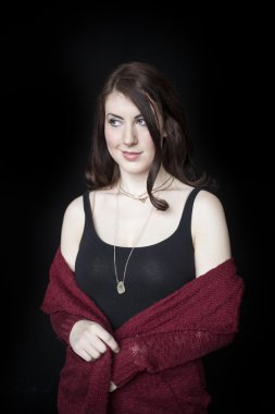 kahverengi saçlı, mavi gözlü güzel smirking kadınla