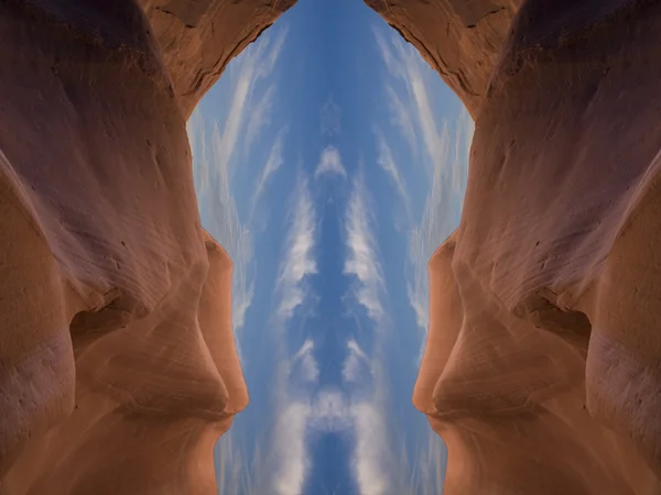 Cueva roja del desierto — Foto de Stock