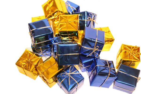 hediyeler ile birçok kutular