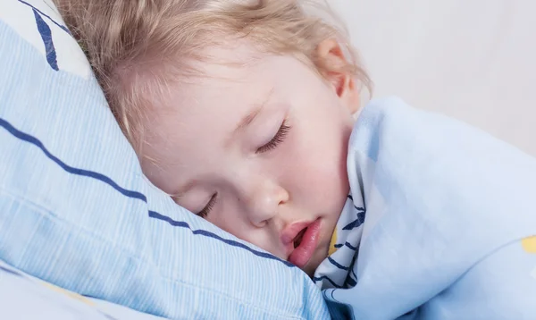 Toddler girl is sleeping — Stock Photo, Image