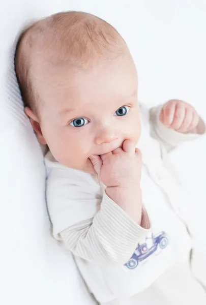 Lindo bebé recién nacido niño —  Fotos de Stock