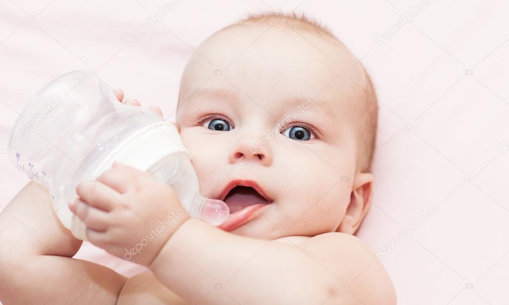 baby is drinking water