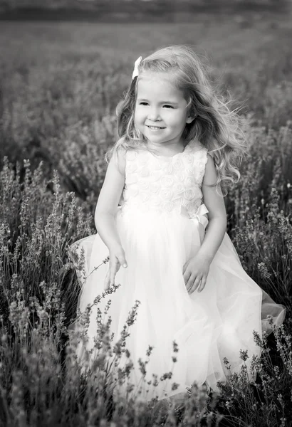 Retrato sonriente niña — Foto de Stock