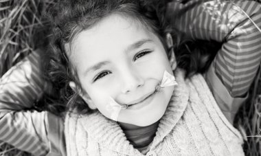 komik, küçük bir kızın portresi