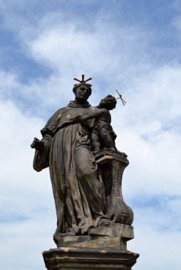 st. anthony charles Köprüsü'nde heykeli