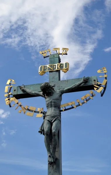 십자가와 푸른 하늘 — 스톡 사진