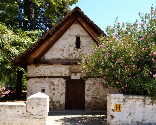 Stary kościół prawosławny — Zdjęcie stockowe
