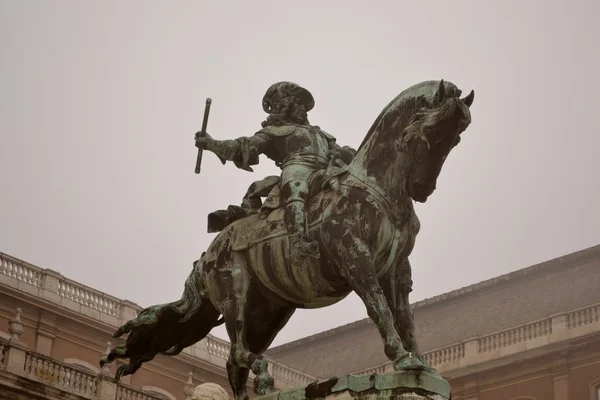 Estátua no castelo — Fotografia de Stock