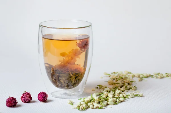 Flowering Tea and Dry Flowers — Stock Photo, Image