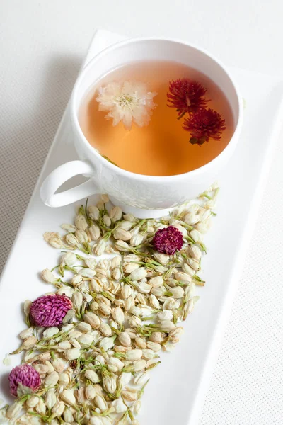 Flowering Tea and Dry Flowers — Stock Photo, Image