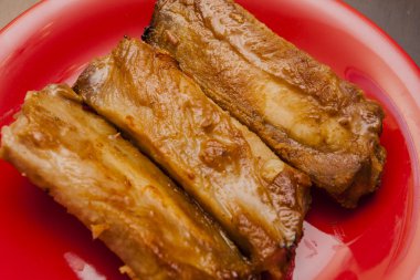 kavrulmuş Domuz kaburga