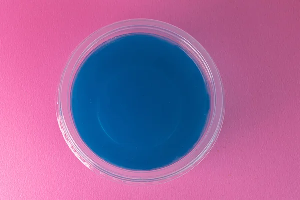 Gelatina Brasileña Azul Sobre Fondo Rosa — Foto de Stock